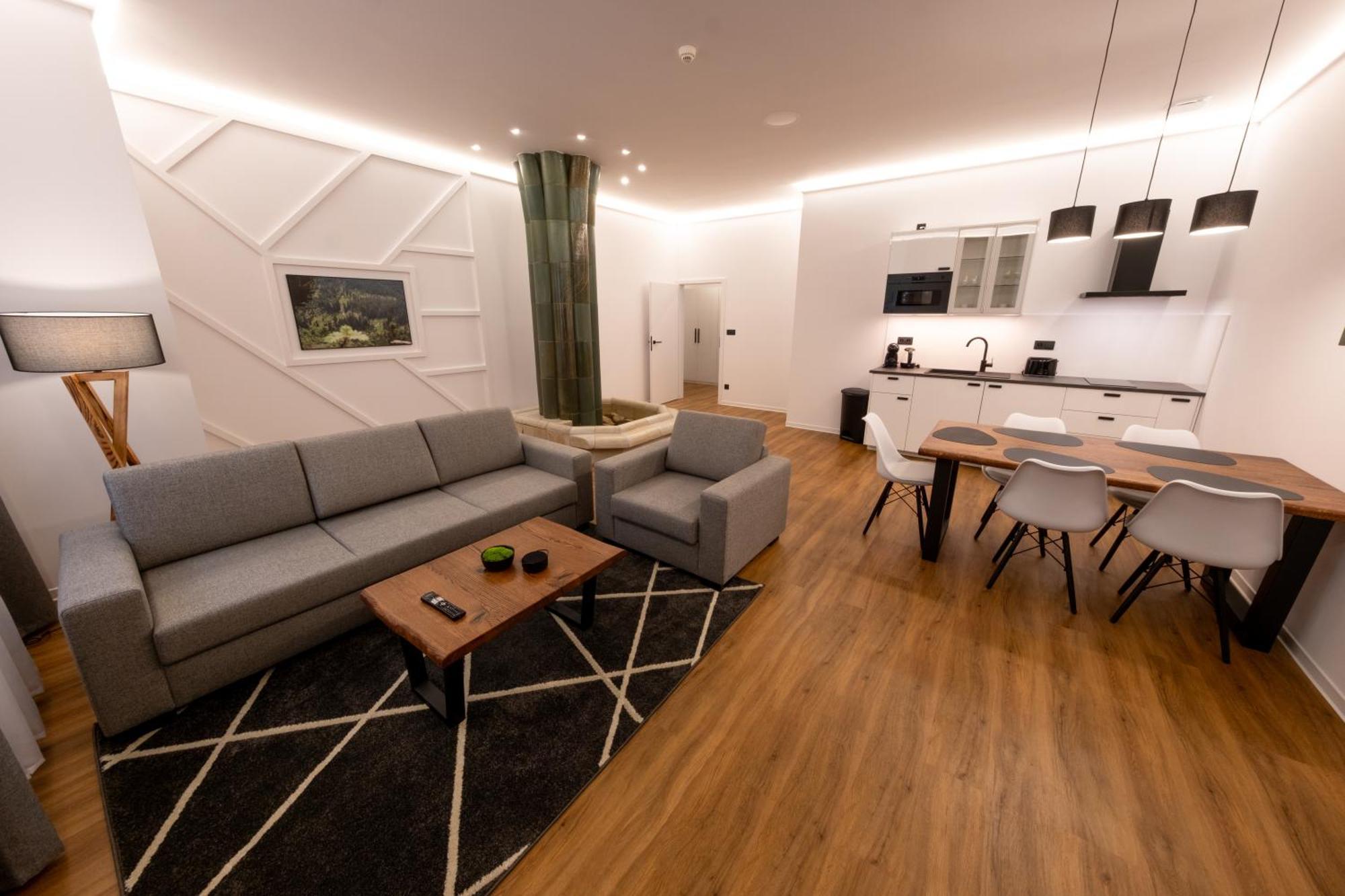 It Centrum Apartments Vrchlabí Стая снимка